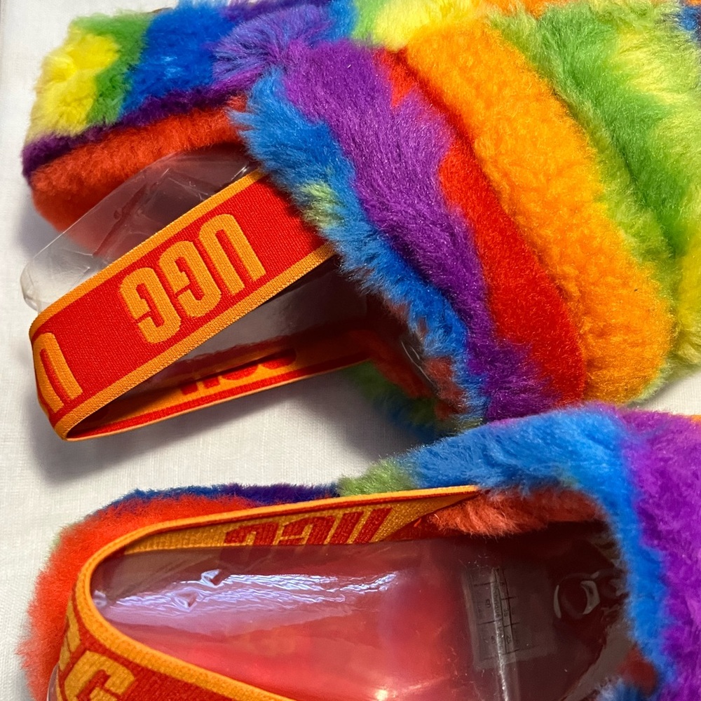 UGG AUTHENTIC FLUFF YEAH CALI PRIDE COLLAGE RAINBOW STRIPES SLIDES - Picture 3 of 17